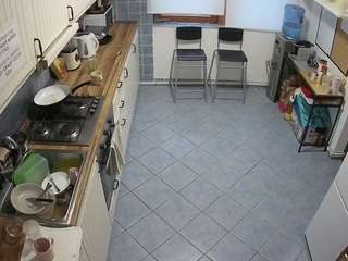 voyeurcam julmodels kitchen 2